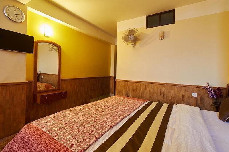Jain Group Hotel Royal Residency 강토크 외부 사진