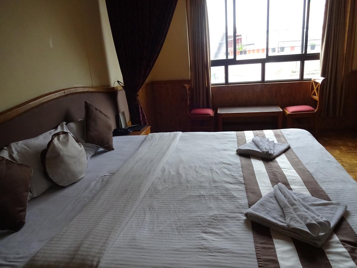 Jain Group Hotel Royal Residency 강토크 외부 사진