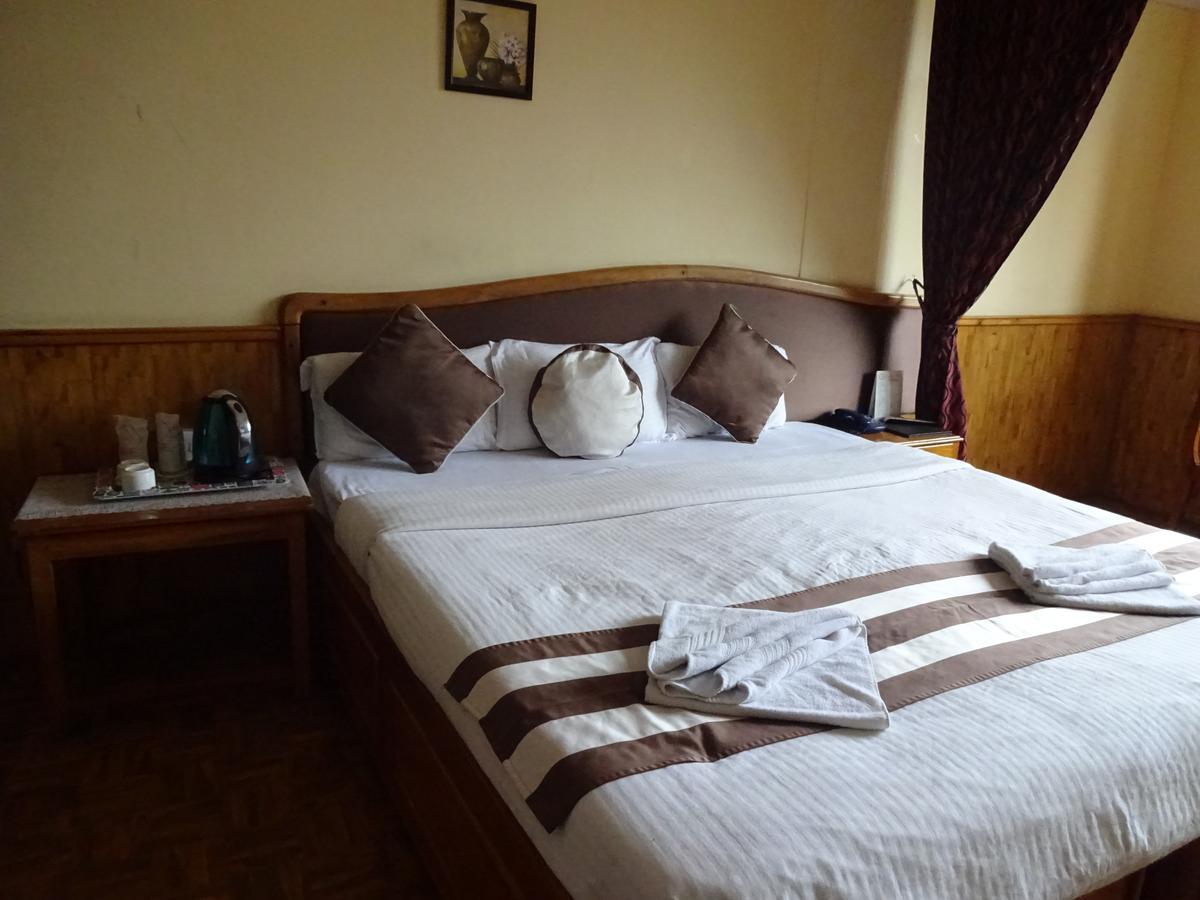 Jain Group Hotel Royal Residency 강토크 외부 사진