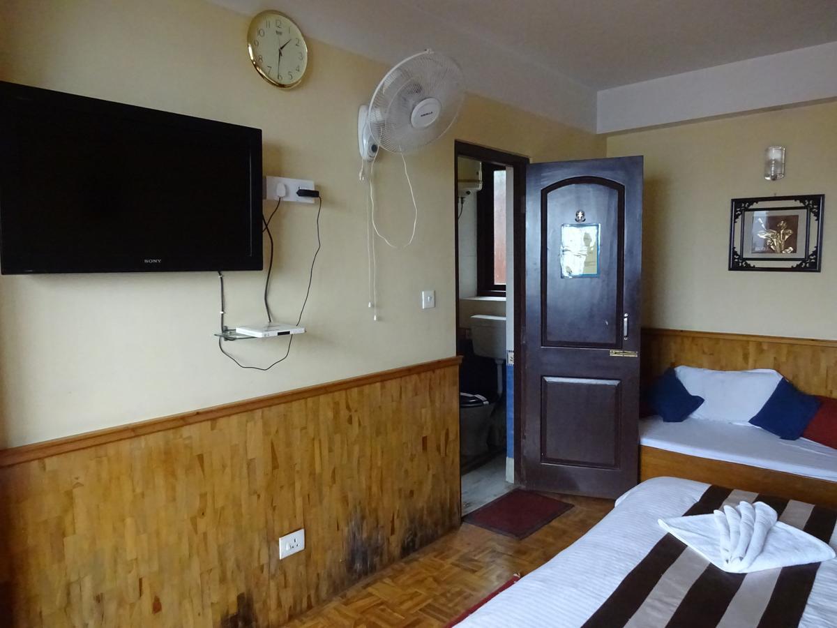 Jain Group Hotel Royal Residency 강토크 외부 사진