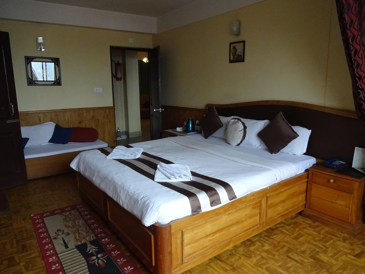 Jain Group Hotel Royal Residency 강토크 외부 사진