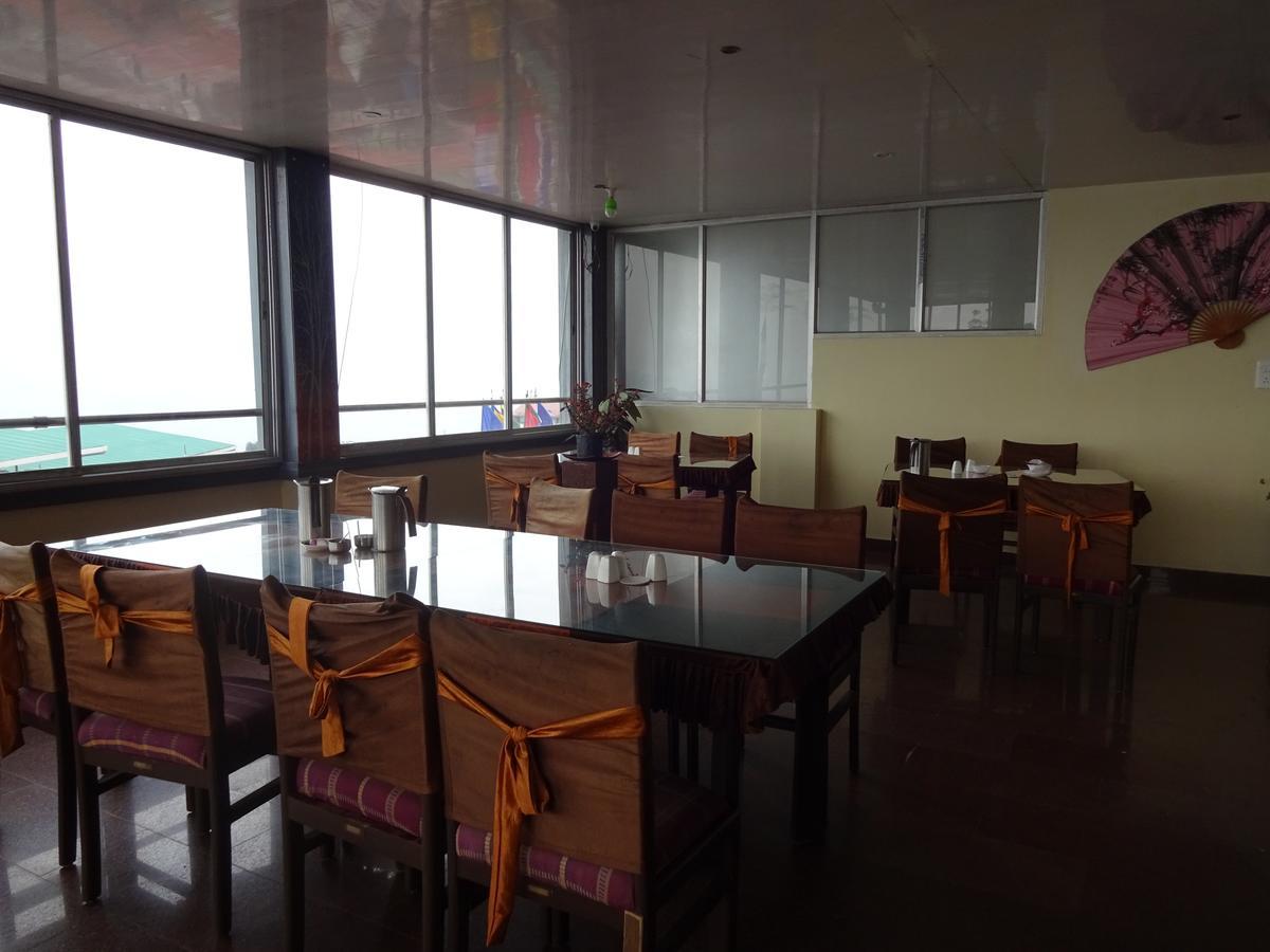 Jain Group Hotel Royal Residency 강토크 외부 사진