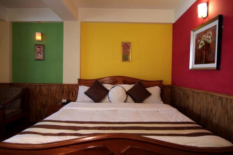 Jain Group Hotel Royal Residency 강토크 외부 사진